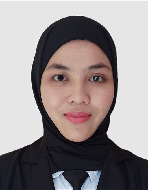 Headshot of Titi Rindi Antika