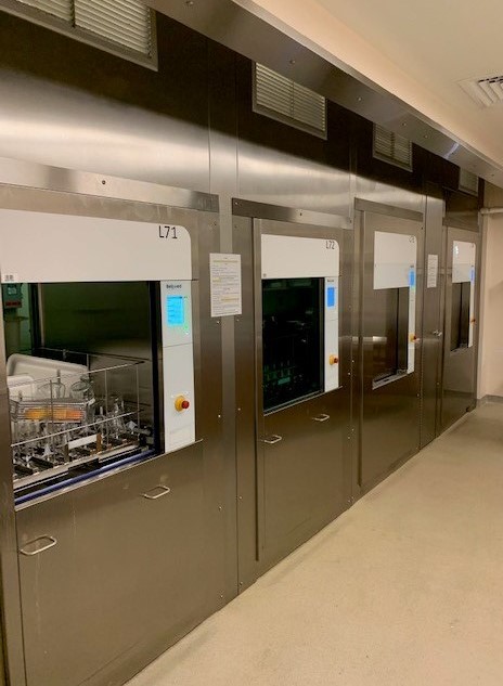 Image shows a laboratory glassware washing machine