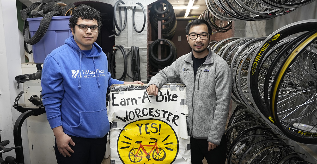 UMass Chan medical students build equity, health and community at Worcester Earn-A-Bike