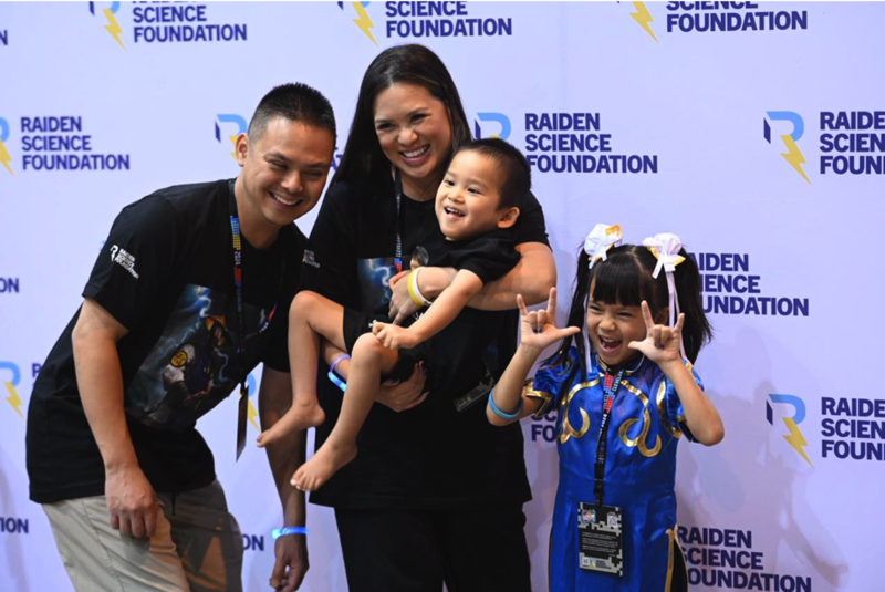 1_Pham family Main.png